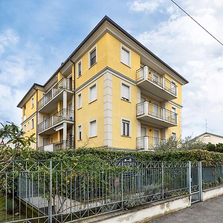 Residenza Il Fiore Bergamo Bagian luar foto